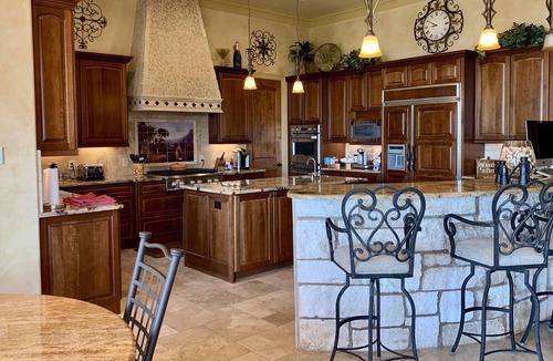 Comanche Trail House | NEW! The Palms on Lake Travis Estate - Waterfront with Dock - Close to Austin
