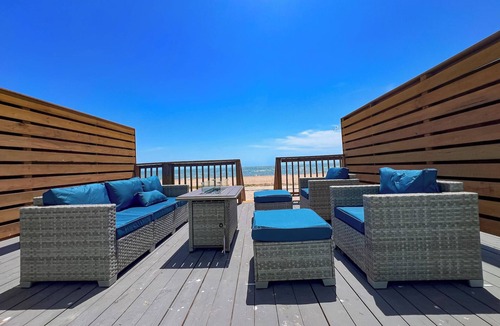 North Beach Apartment | NEW! The Surf Haus Studio