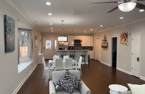 East Durham House | NEW "TheCraftsman" in Downtown Durham near DUKE!