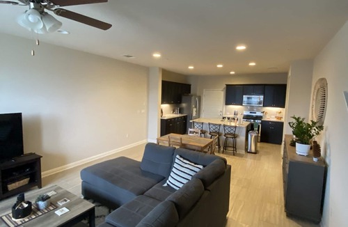 Montopolis House | New townhouse - fully furnished