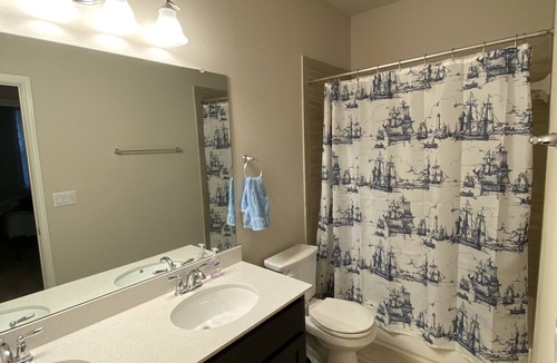 Montopolis House | New townhouse - fully furnished