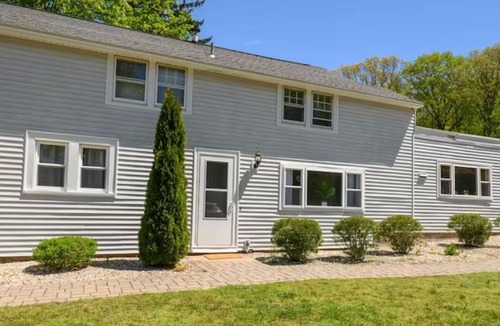 North Haven House | New! Trail-side Haven Retreat! Pet friendly