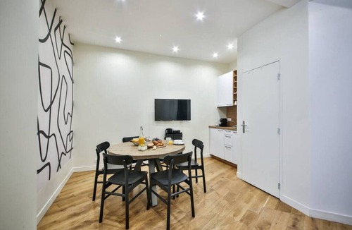 Quartier de la Plaine-de-Monceaux Apartment | New Triplex 6Pers#Porte Maillot#Porte Champerret