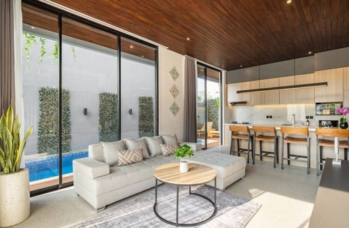 Ungasan Villa | New Tropical Complex Villa Ayra Ungasan w/Fitness Facilities & Near Beach