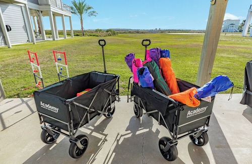 Pointe San Luis House | NEW! True 5BR Beachfront Double Lot w/Direct Beach Access