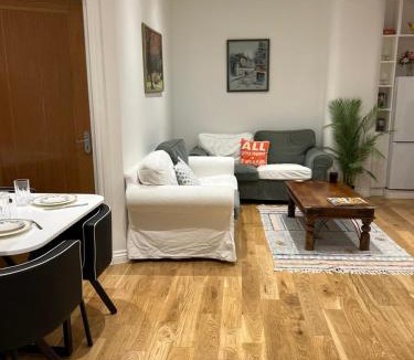 West Kensington Apartment | New Two Bedroom Suite - With Terrace