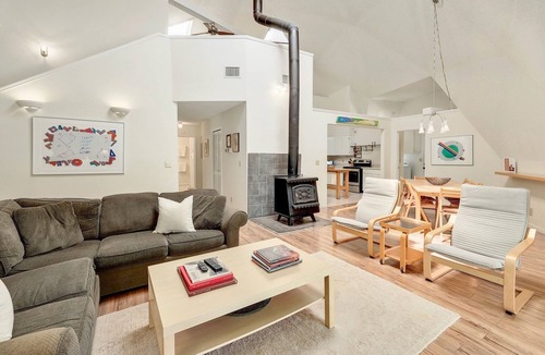 Fischer House | NEW - Unique Family-Friendly Getaway w/Private Blanco River Access on 10 Acres