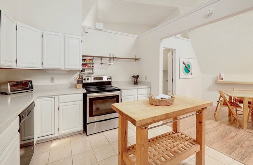 Fischer House | NEW - Unique Family-Friendly Getaway w/Private Blanco River Access on 10 Acres