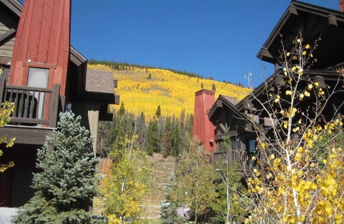 Copper Mountain Village Condo | New Upscale Condo. Mountain Views. Near New Lift & Ski School.