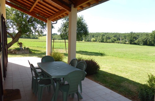 Vaissac House | New vacation home in the middle of a private meadow