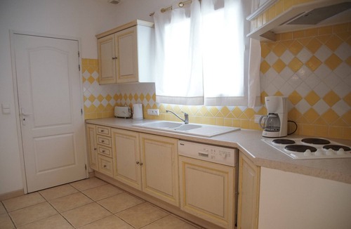 Cebazan Villa | New villa for 2 to 6 people in a hamlet surrounded by nature.