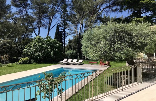 Assas House | New: Villa, Heated swimming pool between pine forest and olive trees.