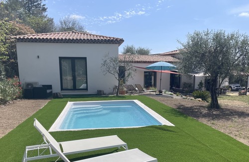 Le Rouret House | New villa in absolute calm