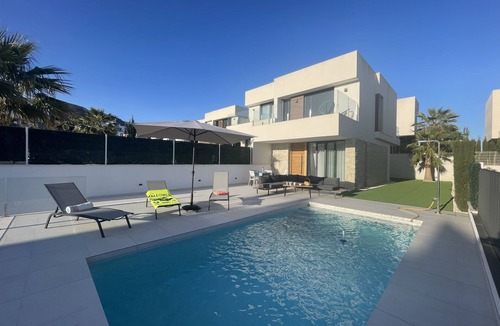 Finestrat Villa | New villa in Spain with private pool, wifi, air conditioning
