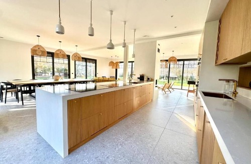 Gujan-Mestras Villa | New villa Indoor pool 18pers