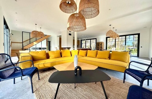 Gujan-Mestras Villa | New villa Indoor pool 18pers