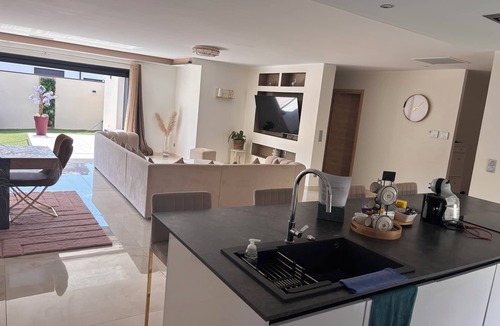 Lunel Villa | New Villa Lunel