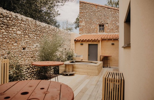 Pezilla-la-Riviere House | New villa with swimming pool, jacuzzi, garden, air conditioning