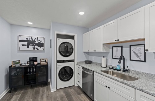 El Centro Beach House | New! Walkable to Frank Brown, Pier Park & Beach