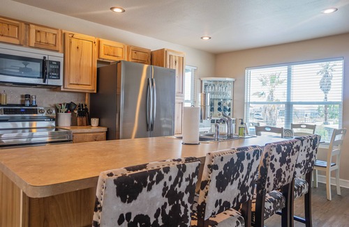 Cedar Lane House | New waterfront listing in Sargent!