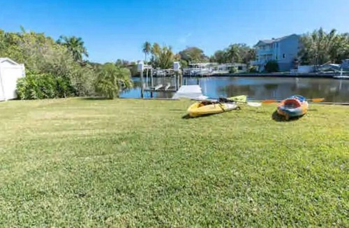 Point Seaside House | New! Waterfront luxury Home. Whole house. Elevator!