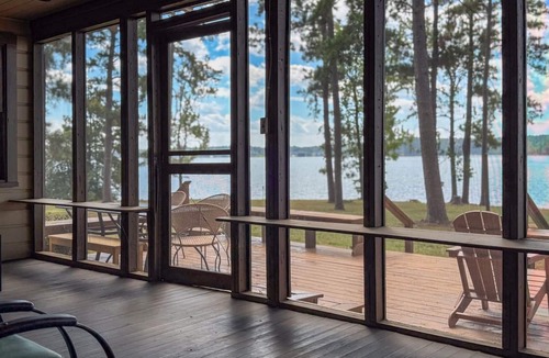Cross Hill House | NEW! Waterfront Peninsula with Sunrise to Sunset View! Fire Pit, Dock, Boat Ramp