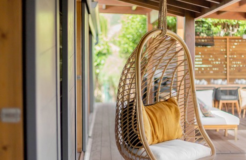 Cul de Sac Villa | NEW Waterfront villa