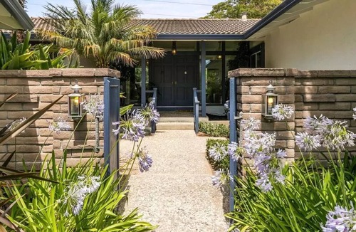 Saratoga House | NEW! Welcome to Paradise! Convenient, Safe, Serene ♥!