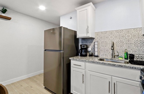 El Paso Apartment | New! Westside Fully Remodeled - Stylish 1BR