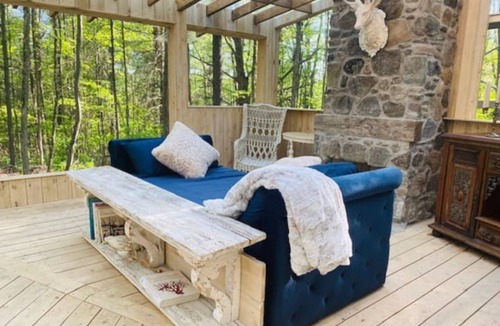 Trent Hills Cabin | NEW! White Oaks Gazebo by lake -Nature & Solitude