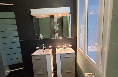 Etretat Hotel | New Windsor