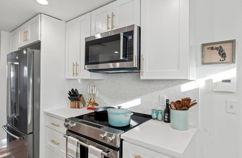 Jacksonville Beach House | NEW - Wine Down - Heated Pool & Beach