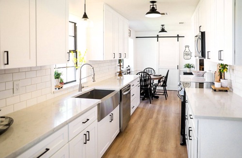Wylie House | New Year’s Retreat. Cozy Modern Farmhouse! Close to historic downtown Wylie!