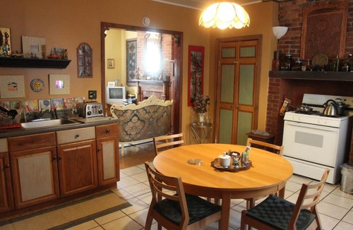 Newark House | New York Homestay