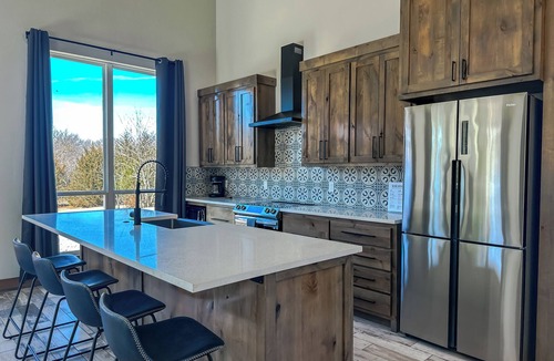 Purcell House | New Yote Cabin with Pool Table & Fireplace, 18 Minutes South of Norman