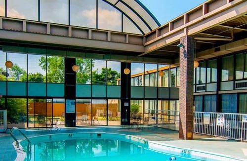 Newark Hotel | Newark Garden Finger Lakes Hotel