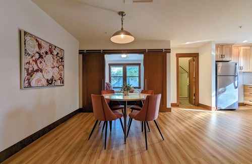 Newberg Apartment | Newberg Wine Country Suites: Rose Room