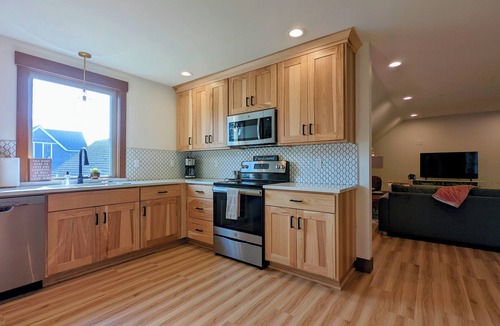 Newberg Apartment | Newberg Wine Country Suites: Rose Room