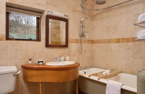 Tredunnock Hotel | Newbridge on Usk