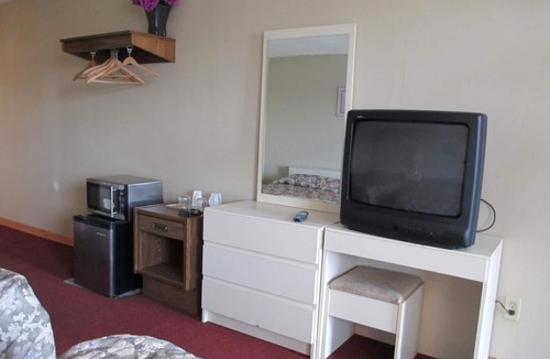 New Hamburg Hotel | Newburg Inn Motel