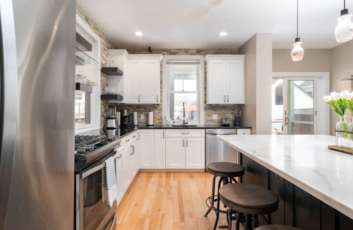 Newburyport Condo | Newburyport Urban Loft Steps to Waterfront