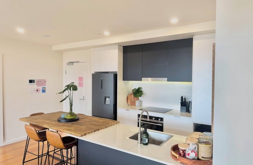 Newcastle West Apartment | Newcastle Harbour View, 2 Bed, 2 Bath, Free Parking