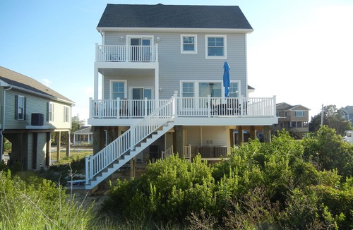 Broadkill Beach House | Newer Beachfront Rental