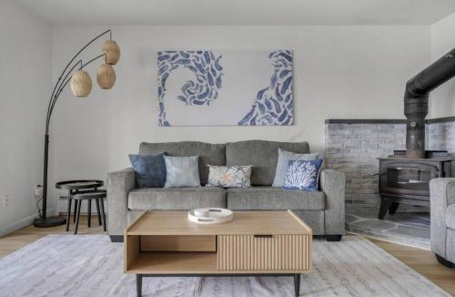 Bristol House | Newfound Lake Condo - Panoramic Views, Tennis & Beach