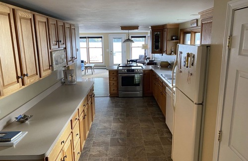 Bristol House | Newfound Lakefront Cottage - 2026 Summer openings!