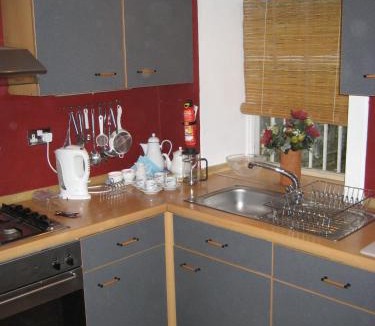 Dowanhill Apartment | Newhall