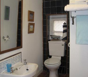 Dowanhill Apartment | Newhall