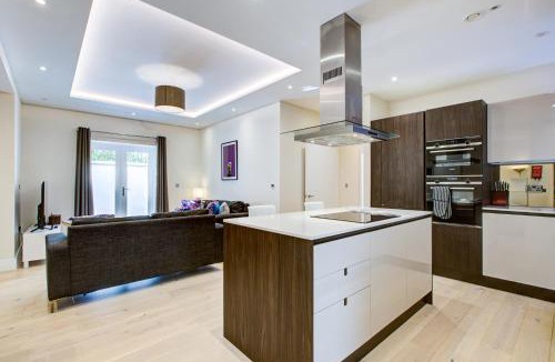 Surbiton Hill Apartment | Newlands Pepe by Artsy