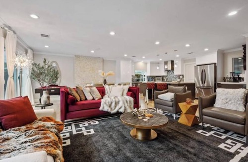 West San Jose House | NewLuxHome!EV !PoolTable!AppleCupertinoCampbellSJ