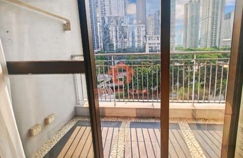 Karet Apartment | Newly Apt taman Rasuna 3BR Pool, Wi-Fi, Netflix